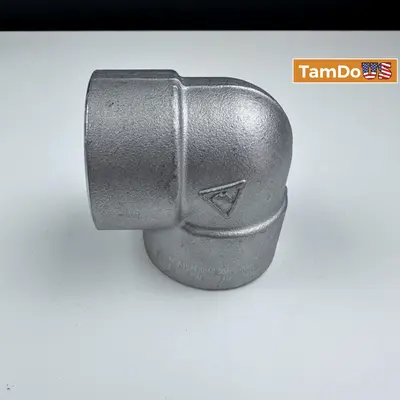 1-1/4" Iron 90 Degree Pipe Fitting Elbow - Thumbnail 1