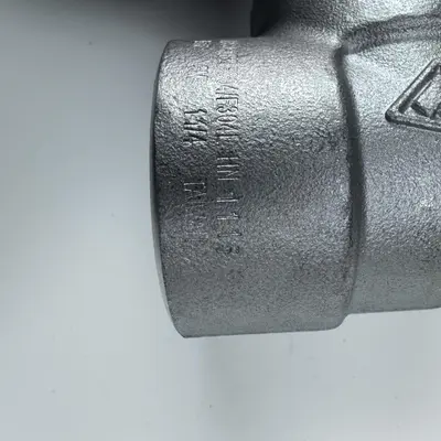 1-1/4" Iron 90 Degree Pipe Fitting Elbow - Thumbnail 4