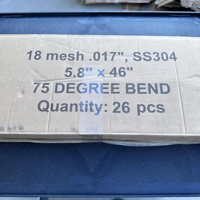 18 Mesh SS304 Stainless Steel Screen .017in Wire 5.8x46in 75° Bend (26 Pcs) - Thumbnail 4