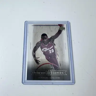2003 Upper Deck LeBron James #28 "New Reign" Rookie Card - Thumbnail 2