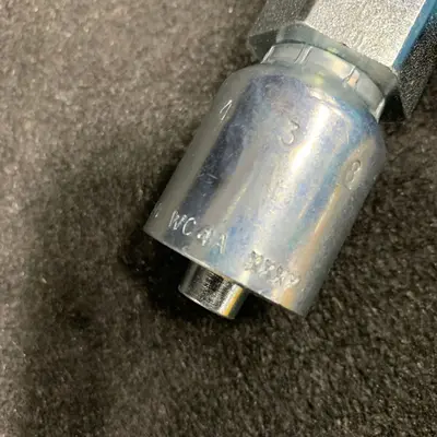 Parker 10243-8-8 Hydraulic Hose Fittings 1/2" NPTF x 1/2" Hose - Thumbnail 6