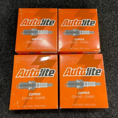 Autolite 405 Copper Resistor Spark Plugs - Thumbnail 2