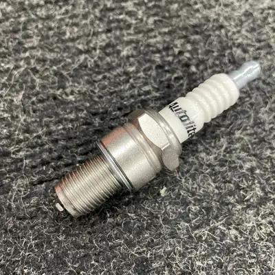 Autolite 405 Copper Resistor Spark Plugs - Thumbnail 6
