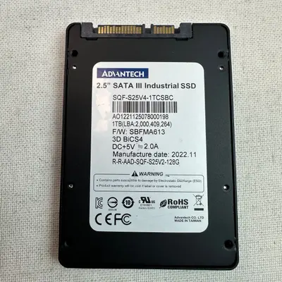 Advantech SQFlash SQF-S25V4-1TCSBC – 1TB SATA III Industrial SSD - Thumbnail 3