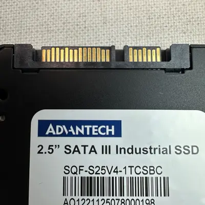 Advantech SQFlash SQF-S25V4-1TCSBC – 1TB SATA III Industrial SSD - Thumbnail 4