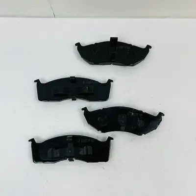 Akebono ACT642 Ceramic Brake Pads Front ProACT OEM for Honda Civic CRX Del Sol - Thumbnail 5