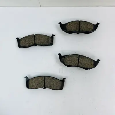 Akebono ACT642 Ceramic Brake Pads Front ProACT OEM for Honda Civic CRX Del Sol - Thumbnail 4