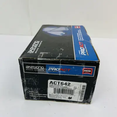 Akebono ACT642 Ceramic Brake Pads Front ProACT OEM for Honda Civic CRX Del Sol - Thumbnail 3
