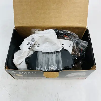 Akebono EUR1692 EURO Ultra-Premium Ceramic Disc Brake Pads - Thumbnail 5