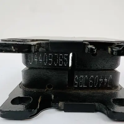 Akebono EUR603 Euro Ceramic Brake Pads Front OEM for BMW 3-Series 5-Series X3 - Thumbnail 5