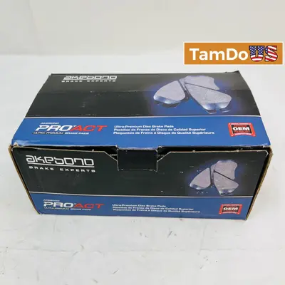 Akebono ProACT ACT1011 Ceramic Disc Brake Pads - Thumbnail 1