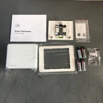 Alarm.com Smart Thermostat ADC-T2000 Touchscreen - Thumbnail 2