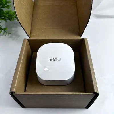 Amazon eero 6 Dual-Band Mesh Wi-Fi 6 Router Model N010001 AX1800 Gigabit Ports - Thumbnail 8