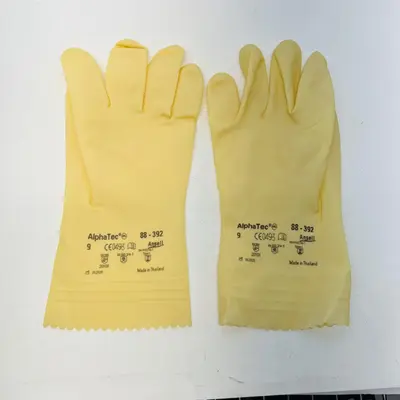 Ansell AlphaTec 88-392 Mediumweight Unlined Natural Rubber Gloves, Size 9 - Thumbnail 2