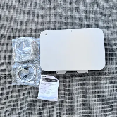 APC CSH2 Charge Mobile Power Supply for Microsoft Surface Hub 2 – 388W - Thumbnail 2