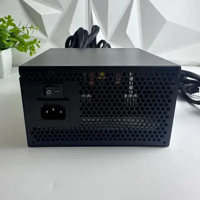 Apevia Prestige Power 850W 80 Plus Gold Power Supply ATX-PR850W ATX 3.0 PCIe 5.0 - Thumbnail 3