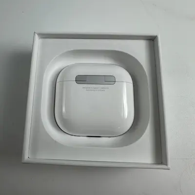 Apple AirPods 4 with Active Noise Cancellation White (MXP93LL/A) - Thumbnail 4