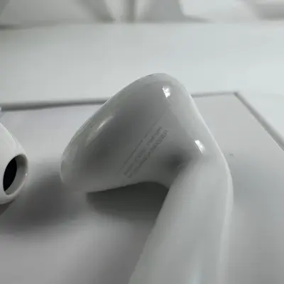Apple AirPods 4 with Active Noise Cancellation White (MXP93LL/A) - Thumbnail 9