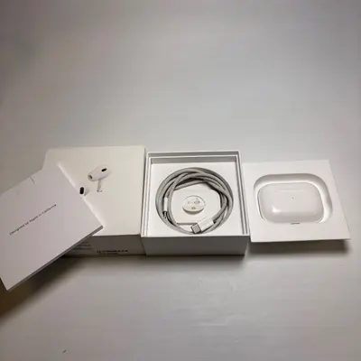 Apple AirPods Pro (2nd Gen) with MagSafe Case White - Thumbnail 6