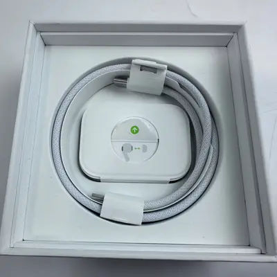 Apple AirPods Pro (2nd Gen) with MagSafe Charging Case (USB-C) Wireless Earbuds - Thumbnail 7