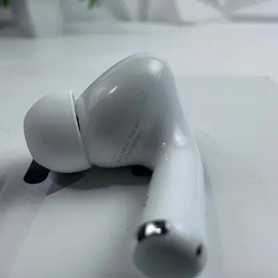 Apple AirPods Pro (2nd Gen) with MagSafe Charging Case (USB-C) Wireless Earbuds - Thumbnail 5