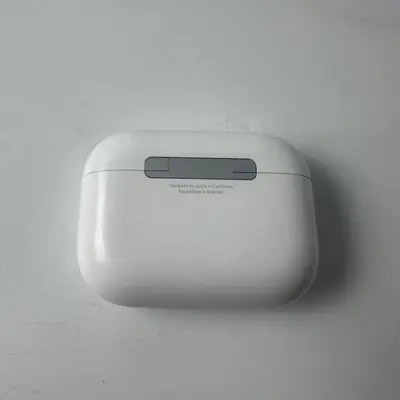 Apple AirPods Pro 3rd Wireless Active Noise Cancelling Earbuds - White - Thumbnail 6