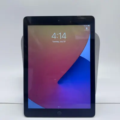 Apple iPad (5th Gen) 128GB, Wifi Only, Space Gray - Thumbnail 3
