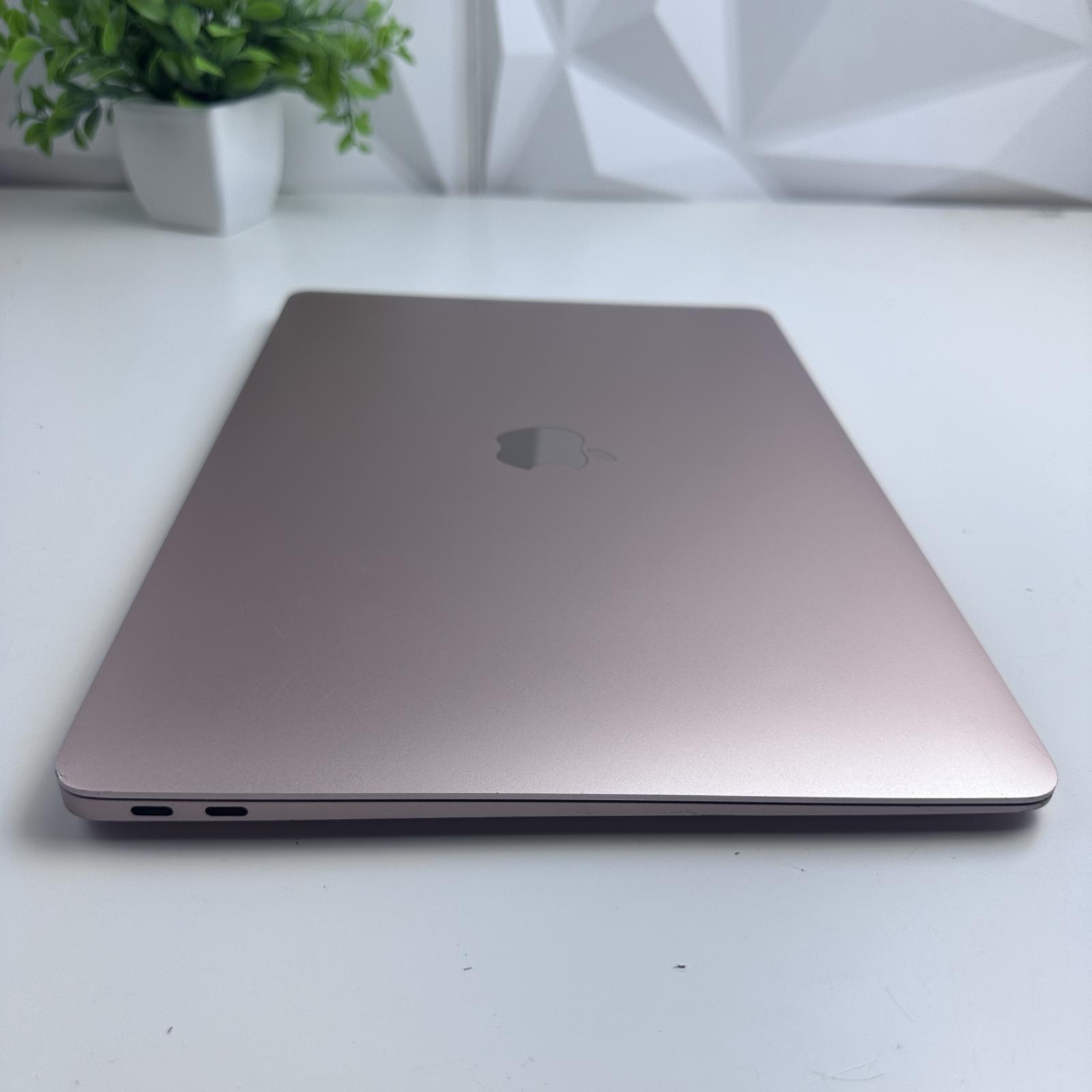 Apple MacBook Air (13-inch, 2019) i5 | Good | TamDo.us