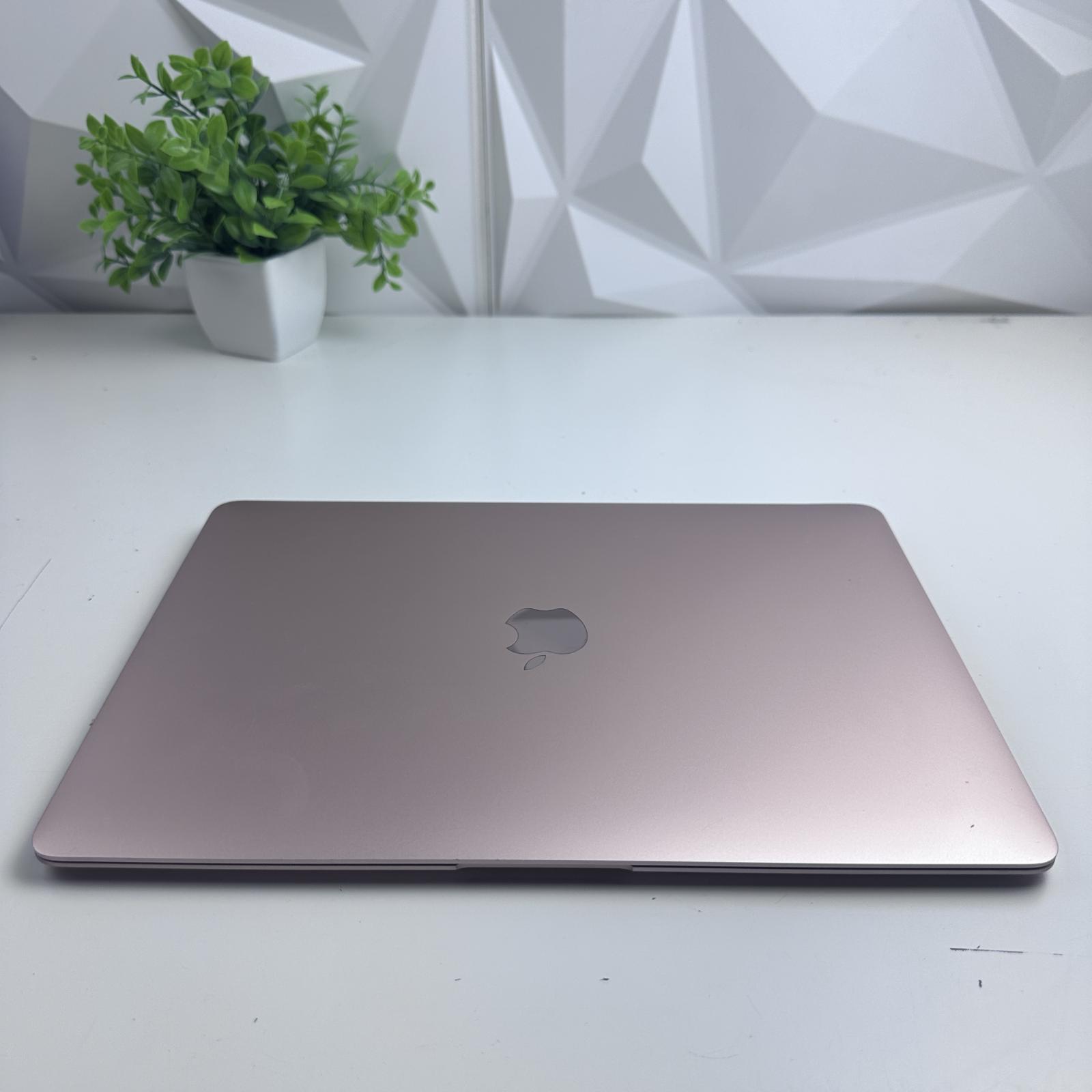 Apple MacBook Air (13-inch, 2019) i5 | Good | TamDo.us