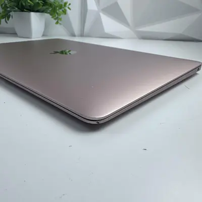 Apple MacBook Air (13-inch, 2019) i5 1.8GHz, 8GB RAM, 121GB SSD - Thumbnail 6