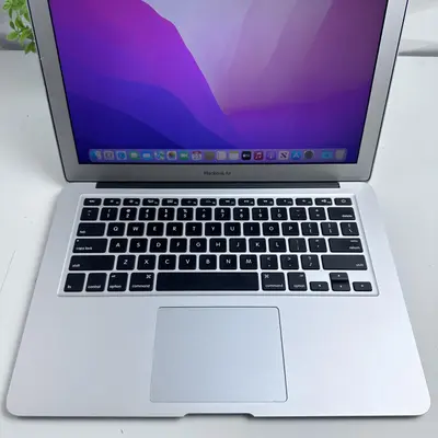 Apple MacBook Air 13-inch (Early 2015) | Intel Core i5, 8GB RAM, 256GB SSD - Thumbnail 9