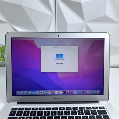 Apple MacBook Air 13-inch (Early 2015) | Intel Core i5, 8GB RAM, 256GB SSD - Thumbnail 7
