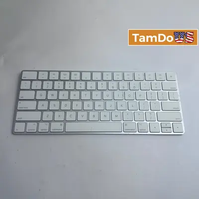 Apple Magic Keyboard 2 Wireless Bluetooth Keyboard Silver A1644 MLA22LL/A - Good - Real photo at TamDo.us