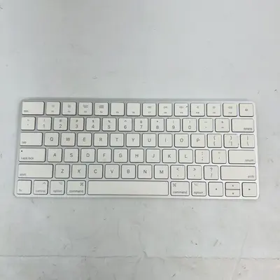 Apple Magic Keyboard A1644, Wireless Bluetooth, Rechargeable, Silver/White - Thumbnail 2
