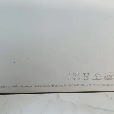 Apple Magic Keyboard A1644, Wireless Bluetooth, Rechargeable, Silver/White - Thumbnail 3