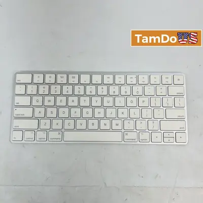 Apple Magic Keyboard A1644, Wireless Bluetooth, Rechargeable, Silver/White - Good - Real photo at TamDo.us