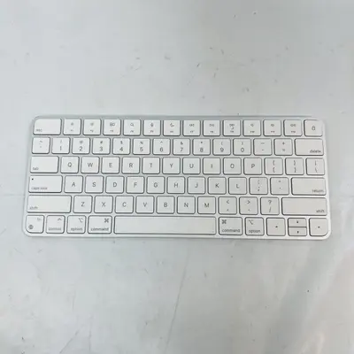 Apple Magic Keyboard A2450 Wireless Bluetooth, Silver/White - Thumbnail 2