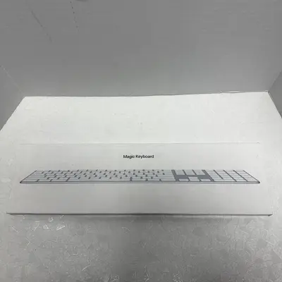 Apple Magic Keyboard with Numeric Keypad - US English - Thumbnail 1
