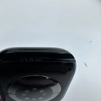 Apple Watch Series 10 (42mm, Cellular) Jet Black AL Black Sport Band S/M - Thumbnail 3