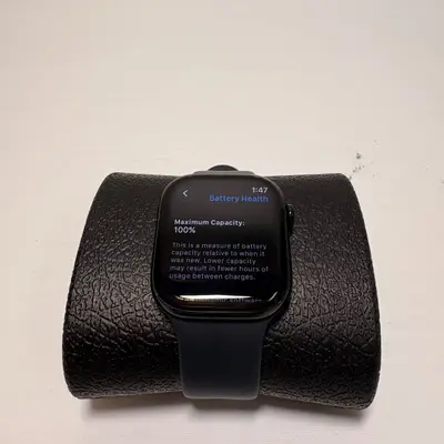 Apple Watch Series 10 (46mm, Cellular) Jet Black AL Case Black Sport Band M/L - Thumbnail 3