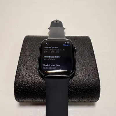 Apple Watch Series 10 (46mm, Cellular) Jet Black AL Case Black Sport Band M/L - Thumbnail 4