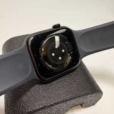Apple Watch Series 10 (46mm, Cellular) Jet Black AL Case Black Sport Band M/L - Thumbnail 7
