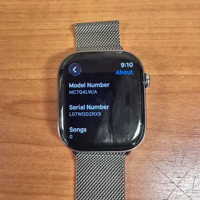 Apple Watch Series 10 (46mm, Cellular) Titanium Case Milanese Loop - Thumbnail 7