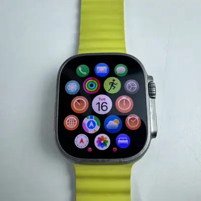 Apple Watch Ultra 1st Gen (49mm, GPS + Cellular) Titanium Case Yellow Ocean Band - Thumbnail 2
