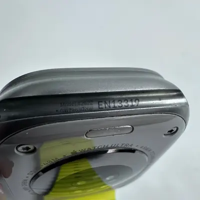 Apple Watch Ultra 1st Gen (49mm, GPS + Cellular) Titanium Case Yellow Ocean Band - Thumbnail 8