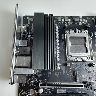ASRock B650M-CX REV 2.03 AM5 Micro ATX Motherboard AMD Ryzen 7000 8000 9000 DDR5 - Thumbnail 6