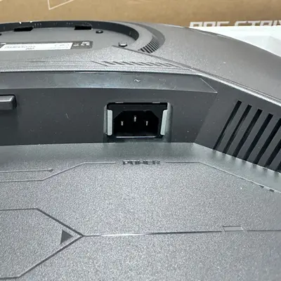 ASUS ROG Strix 27" Curved Gaming Monitor, 2K QHD, 180Hz, FreeSync, HDR - Thumbnail 9