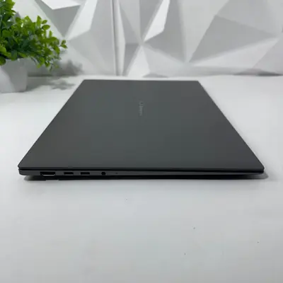 ASUS Zenbook S16 Laptop, 16" 3K OLED, Ryzen AI 9 465, 32GB, 1TB, Radeon 880M - Thumbnail 4