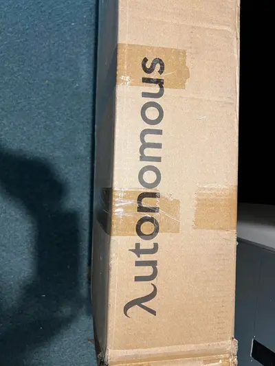 Autonomous SmartDesk Pro - Thumbnail 3