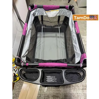 Baby Trend Retreat Nursery Center Playard - Excellent - Real photo at TamDo.us